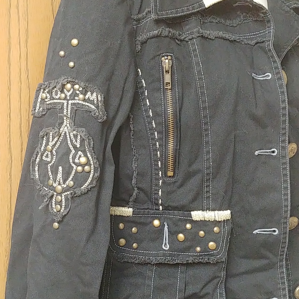 Lightweight Jacket - Picture 2 of 4
